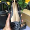 Giay Michael Kors Black tag den (den khoa den)