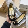 Giày Michael Kors Đen Khóa Vàng