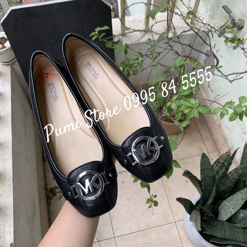 Giày Michael Kors Black tag bạc (đen khóa bạc)