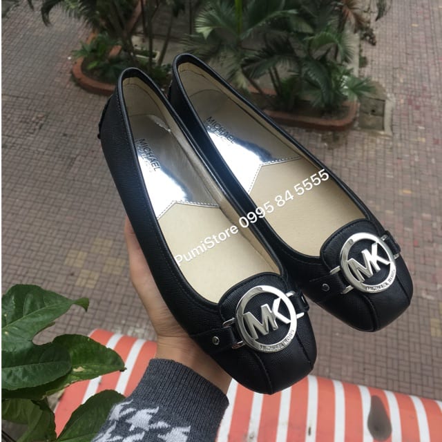 Giày Michael Kors Black tag bạc (đen khóa bạc)